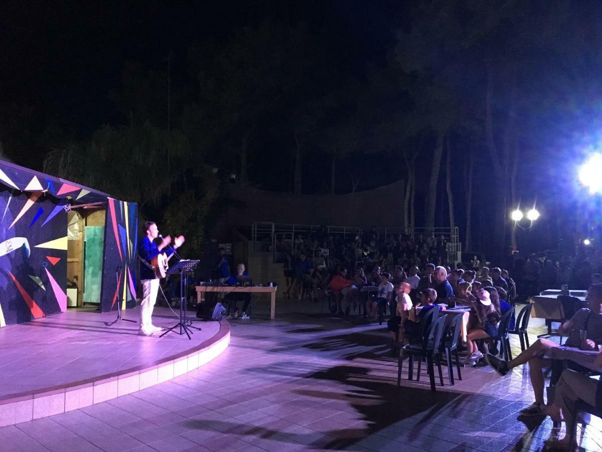 Riva Dei Greci Camping Village Metaponto Eksteriør billede